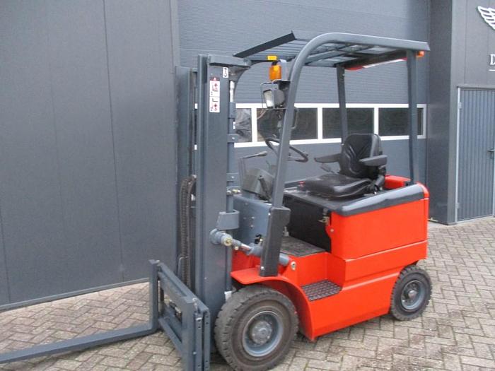 Refurbished 2011 HELI CPD15