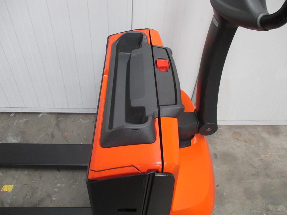 Refurbished 2019 TOYOTA LWE140 - 648