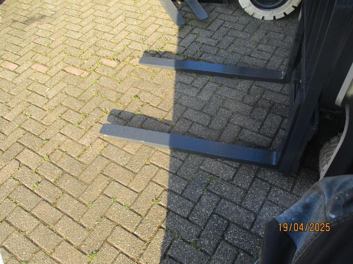 Refurbished 2002 STILL R 50-15