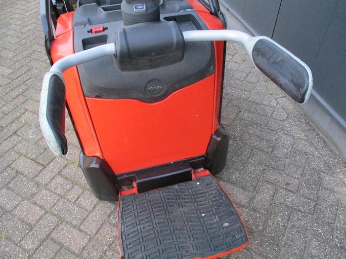 Refurbished 2017 TOYOTA SPE 160l - 3441