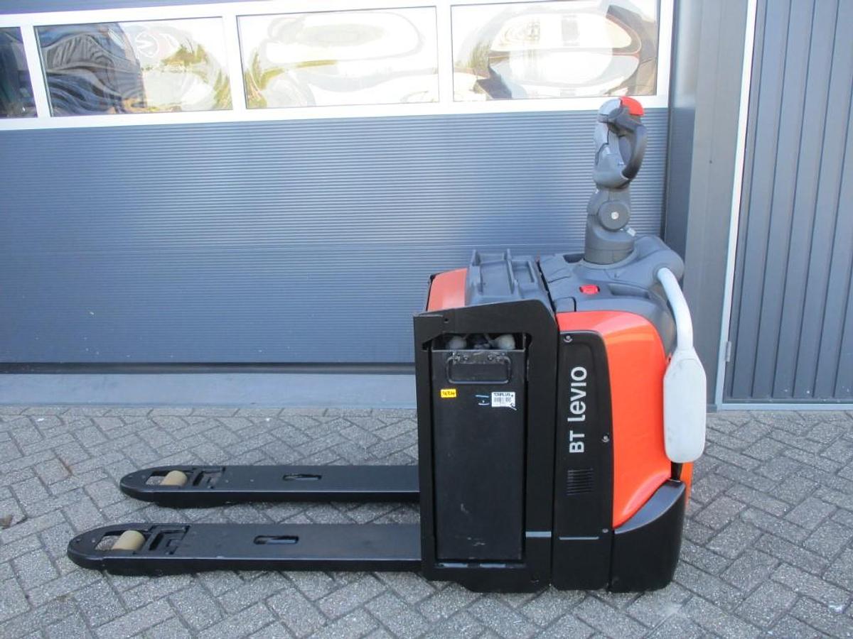 Refurbished 2020 TOYOTA LPE200 - 732