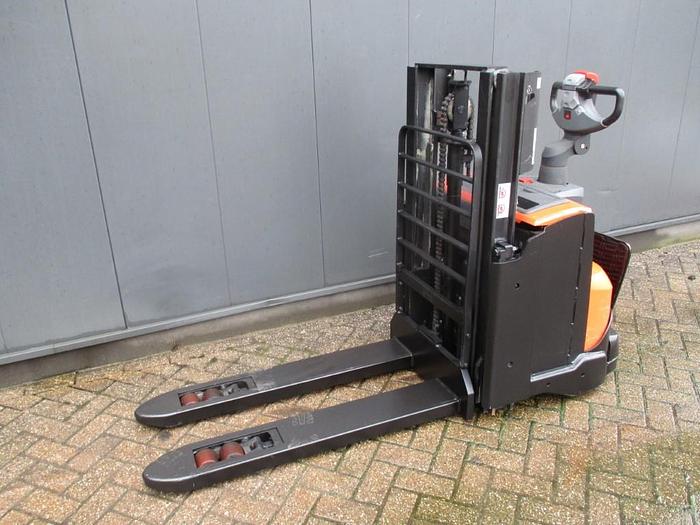 Used 2011 BT SWE200D - 1995