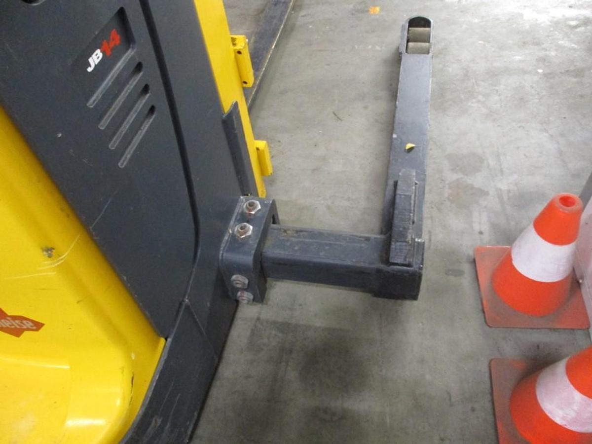 Refurbished 2003 Jungheinrich EJB14 - 727