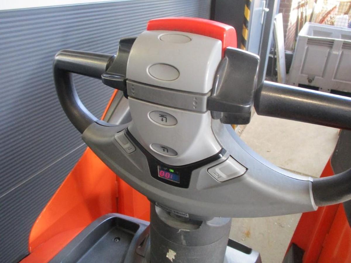 Refurbished 2020 TOYOTA LPE200 - 2458