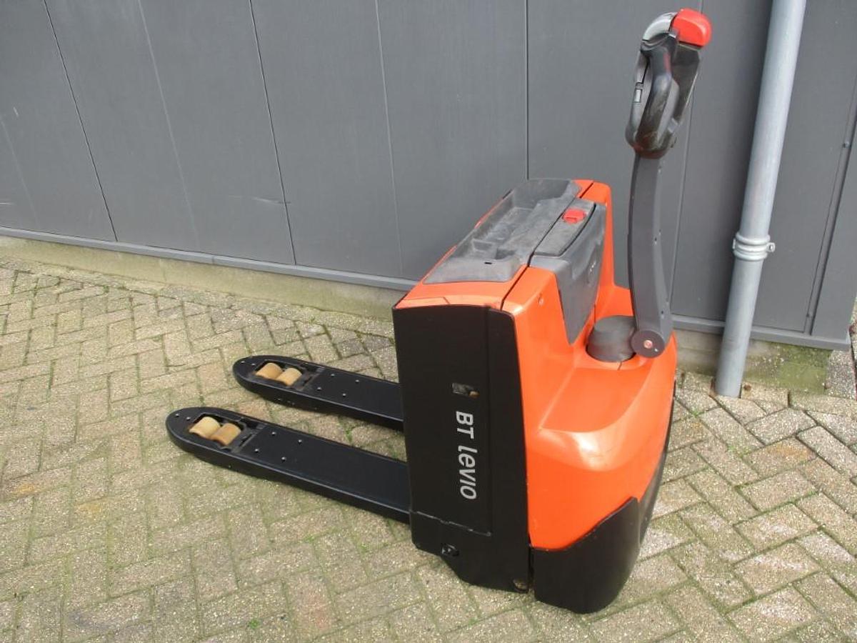 Refurbished 2019 TOYOTA LWE180 - 994