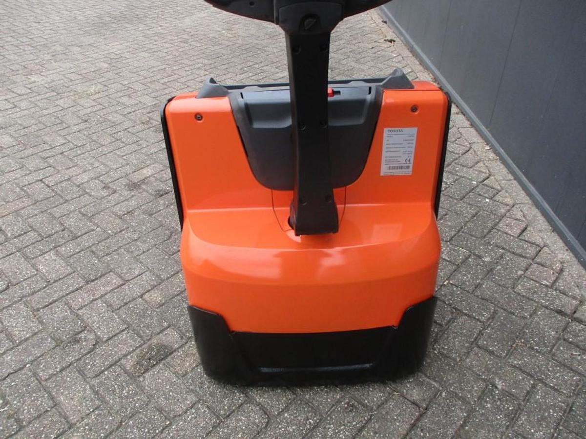 Refurbished 2020 TOYOTA LWE140 - 379