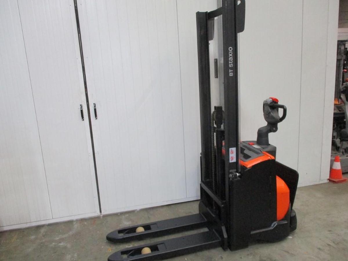 Refurbished 2018 TOYOTA SWE120 - 639