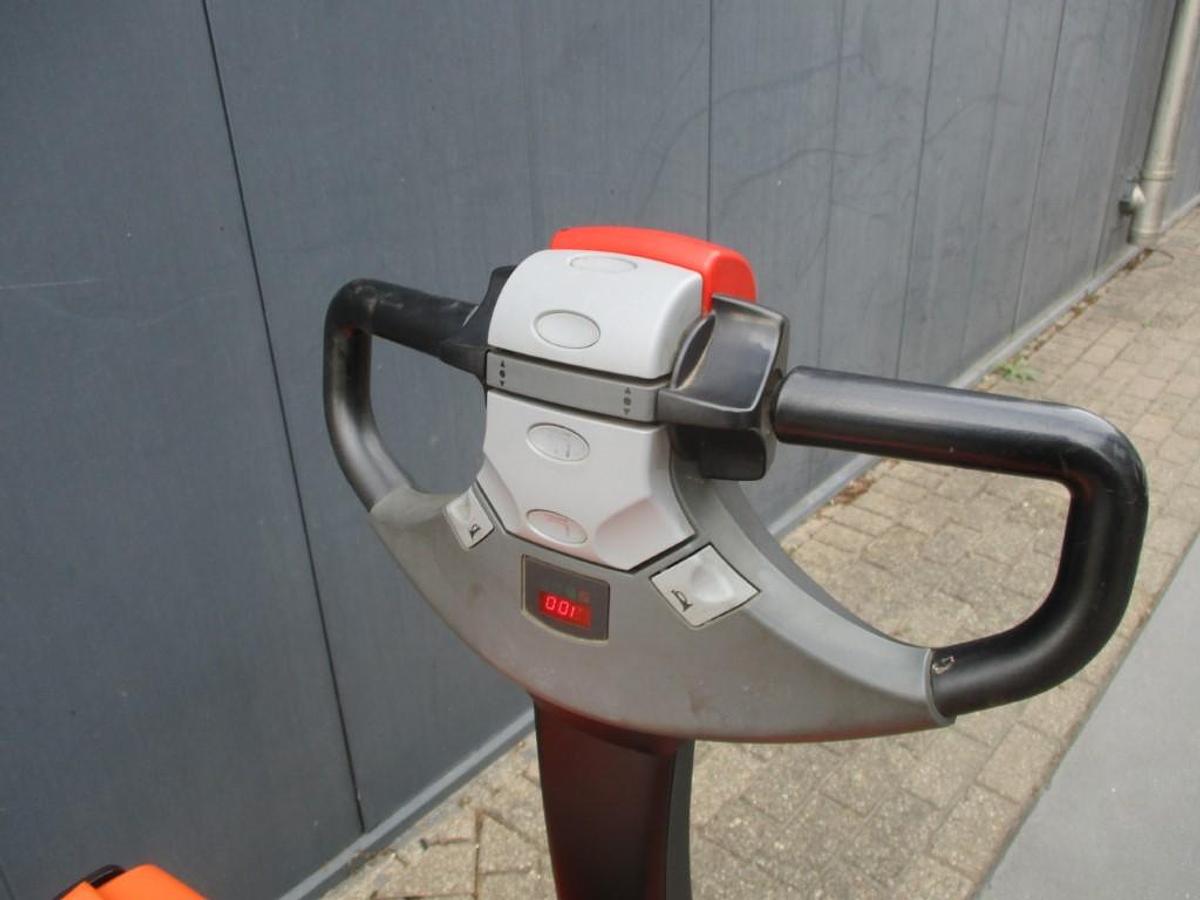 Refurbished 2015 TOYOTA BT LWE 200 - 1108