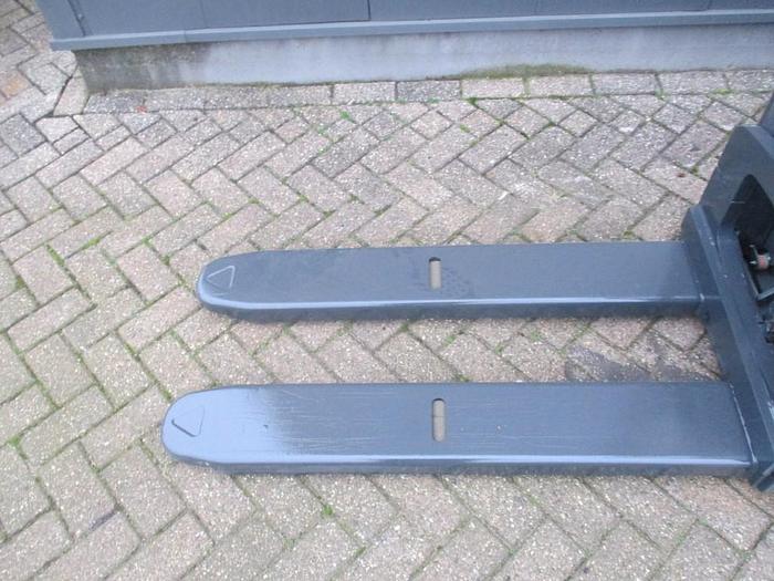 Refurbished 2010 Crown WF 3000-1.0 TL