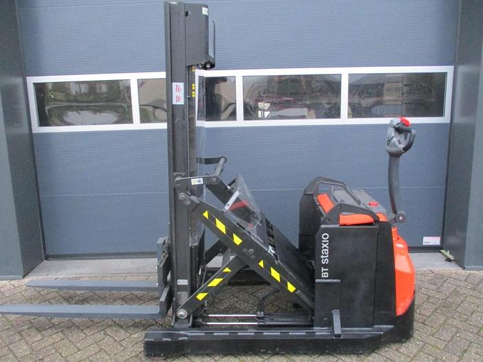 Refurbished 2018 TOYOTA SWE 120XR