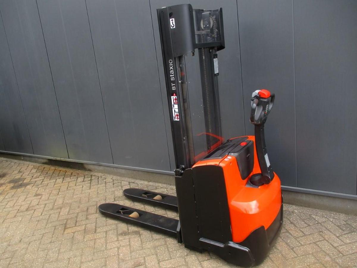 Refurbished 2018 TOYOTA SWE 120 - 1136