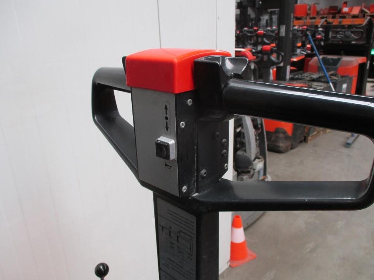 Refurbished 2012 BT TOYOTA RWE120 - 3005