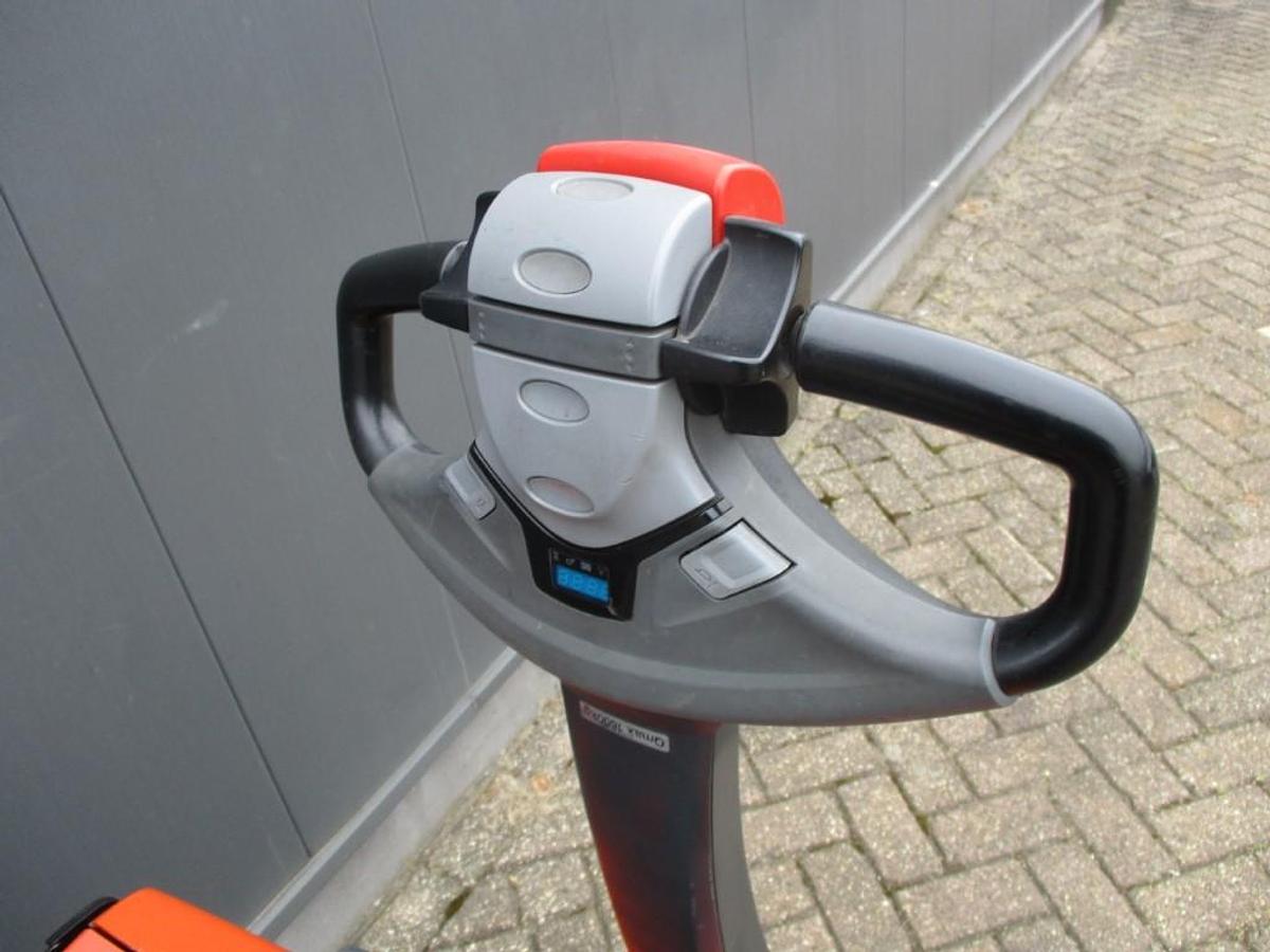 Refurbished 2016 TOYOTA LWE160 - 777