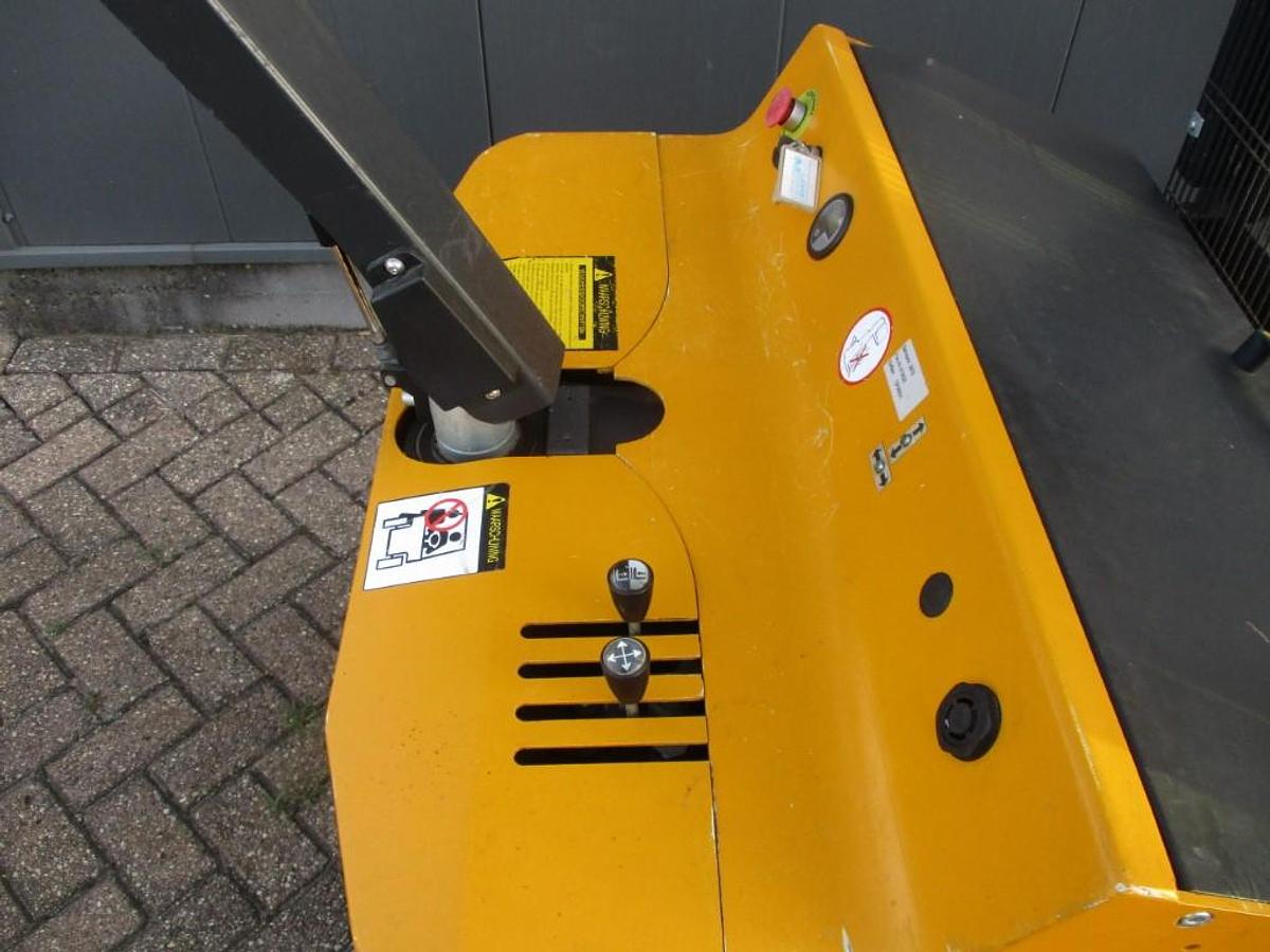 Refurbished 2012 FAC 4V-XT3020