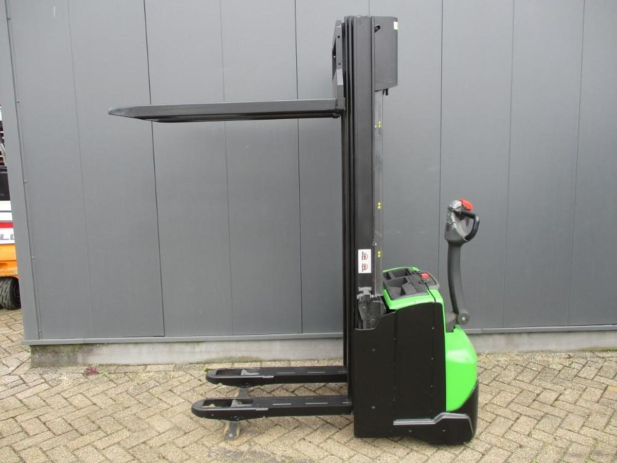 Refurbished 2013 CESAB S212L - 924