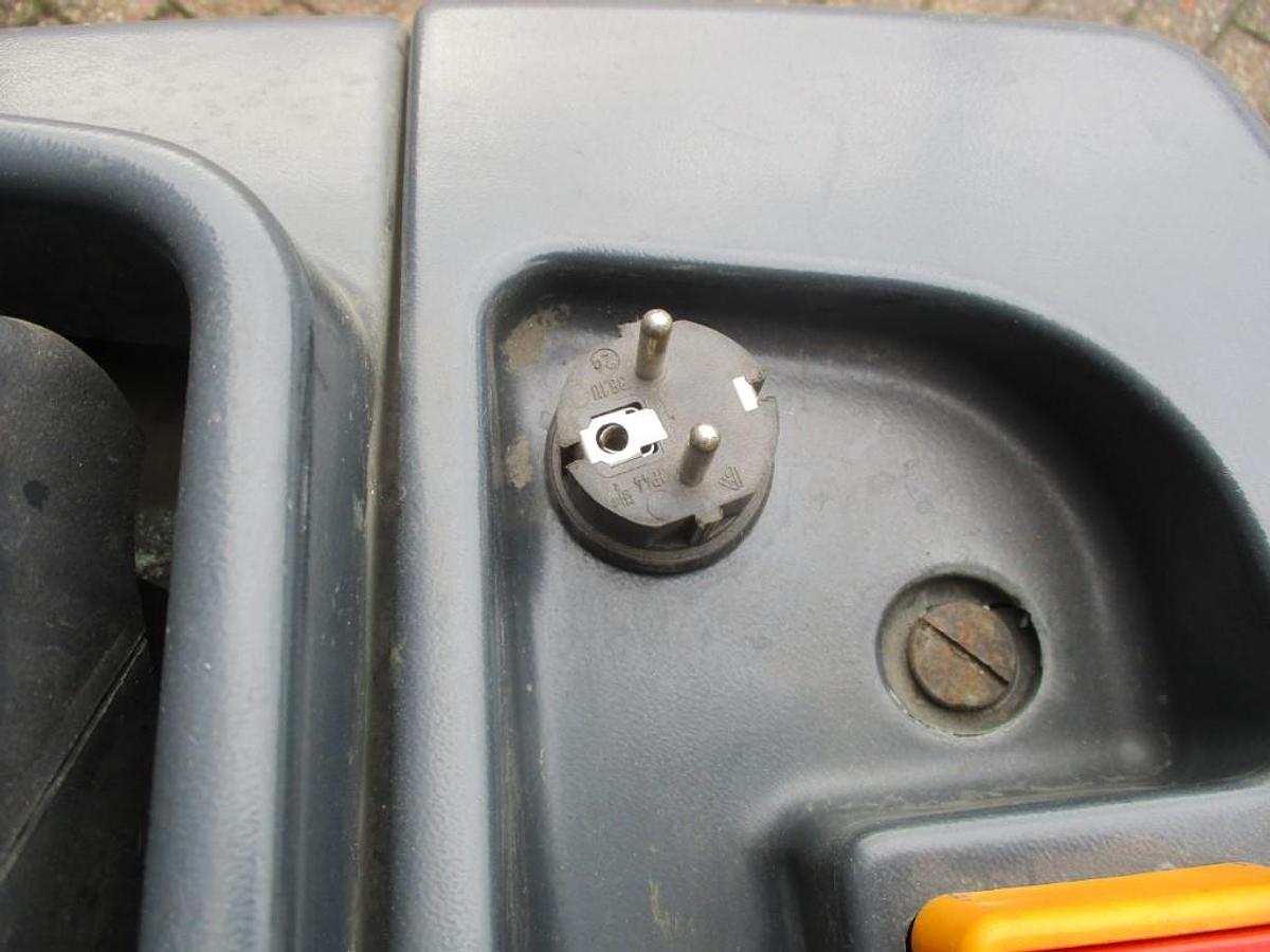 Refurbished 2017 Jungheinrich  EZS130 - 8236