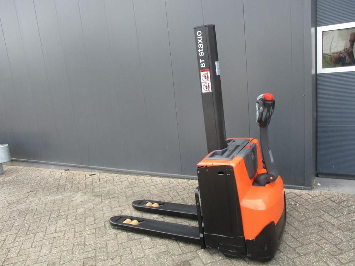 Refurbished 2015 TOYOTA BT SWE 080L - 1346