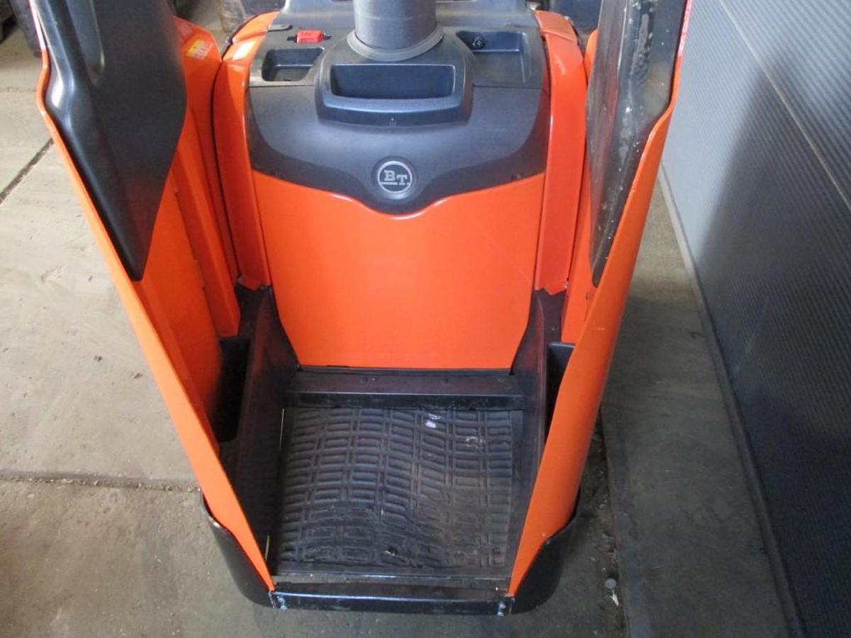 Refurbished 2020 TOYOTA LPE200 - 2447