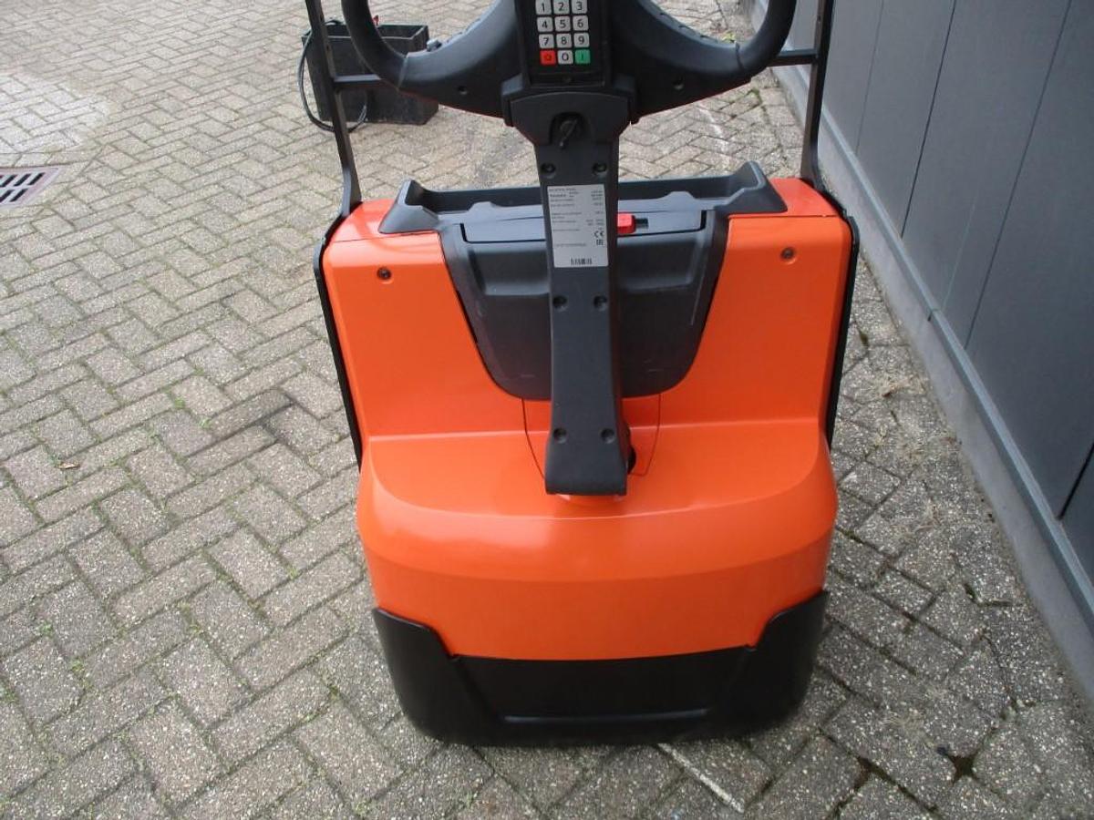 Refurbished 2022 TOYOTA LWE160 - 918