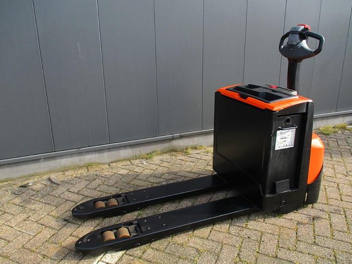 Gerenoveerd 2015 BT LWE200 - 1280