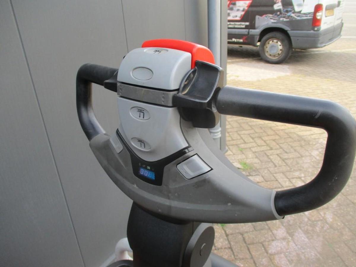 Refurbished 2017 BT LPE 200 - 2216