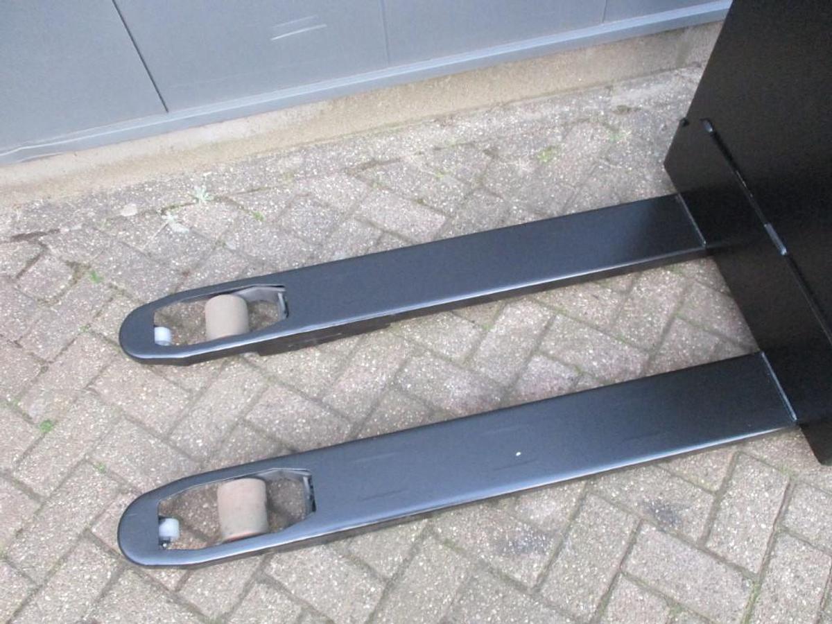 Refurbished 2020 TOYOTA LWE140 - 791