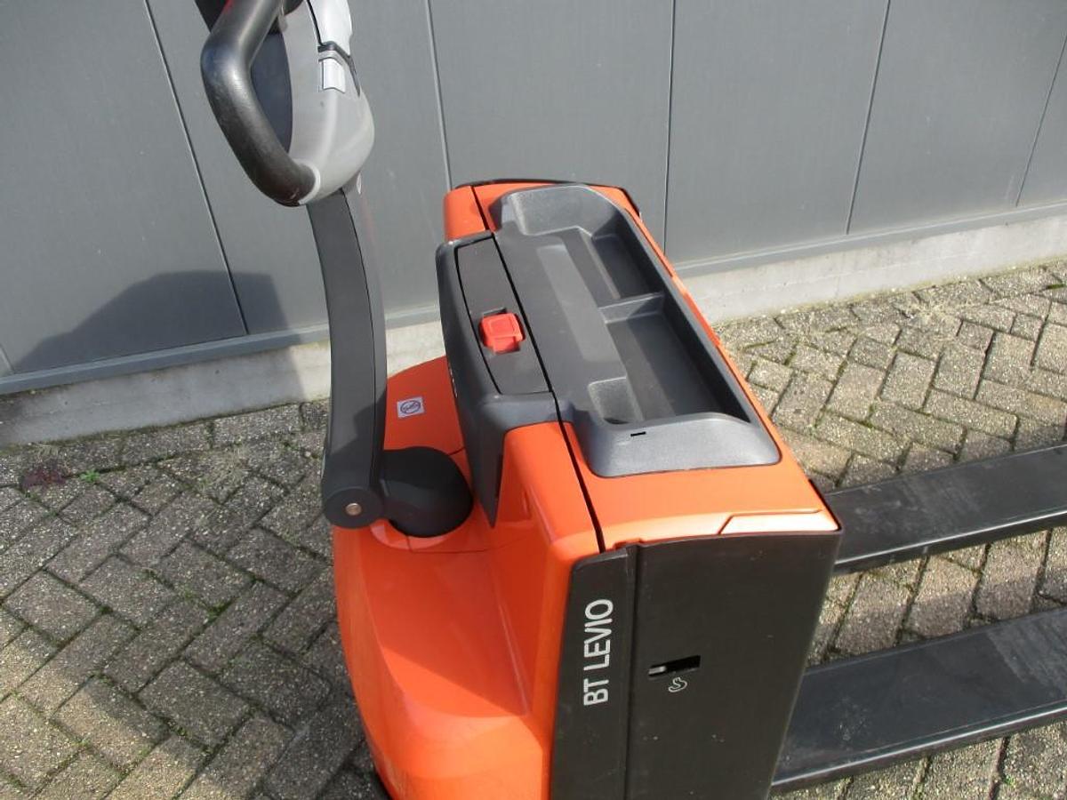 Refurbished 2023 TOYOTA LWE200 - 1957