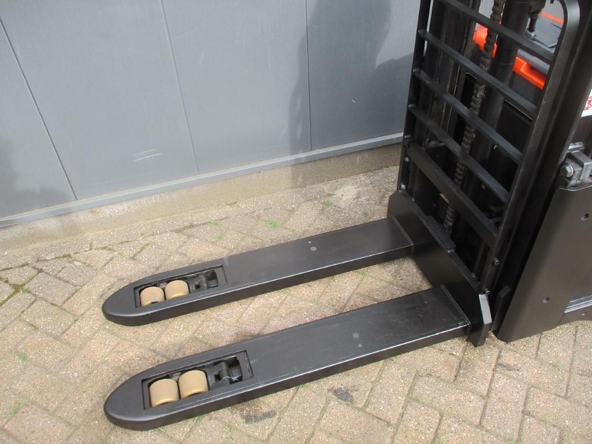 Refurbished 2015 BT SWE 200D - 1820