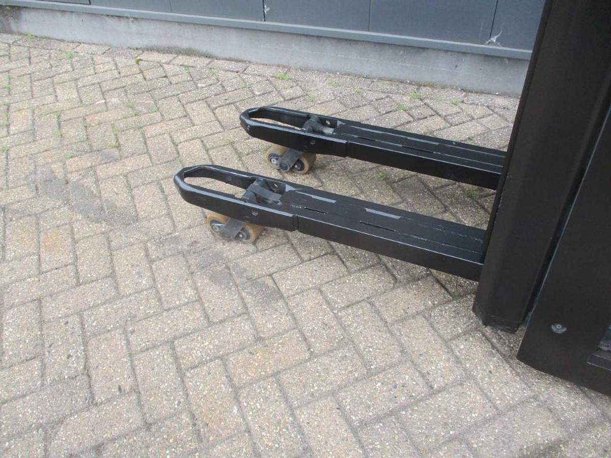 Refurbished 2017 TOYOTA SPE 120L triplex - 1964