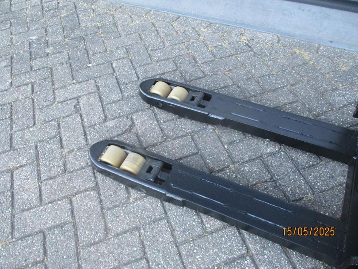 Refurbished 2014 BT SWE 200D - 1423