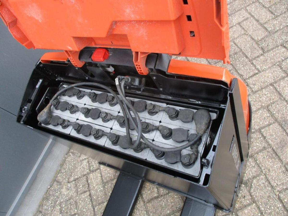 Refurbished 2022 TOYOTA LWE160 - 518