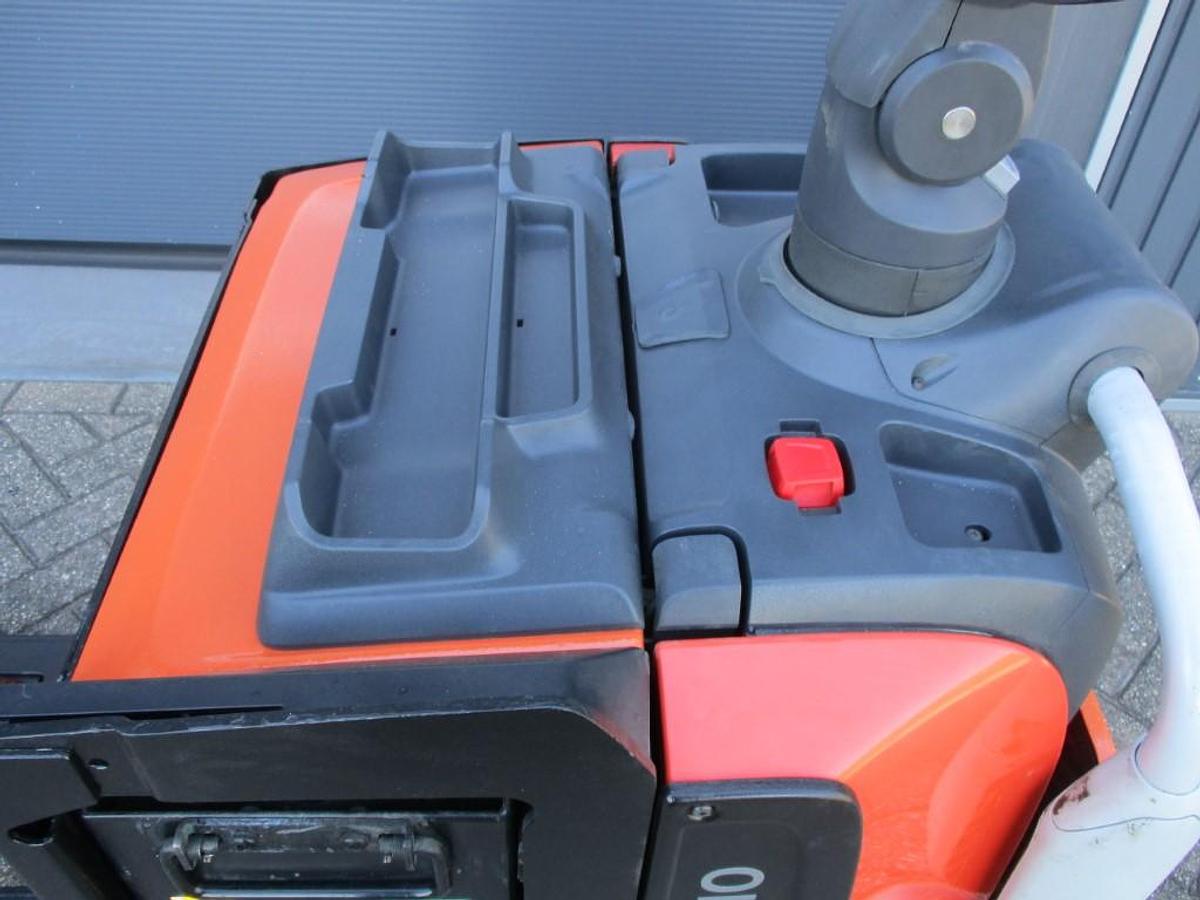 Refurbished 2020 TOYOTA LPE200 - 732