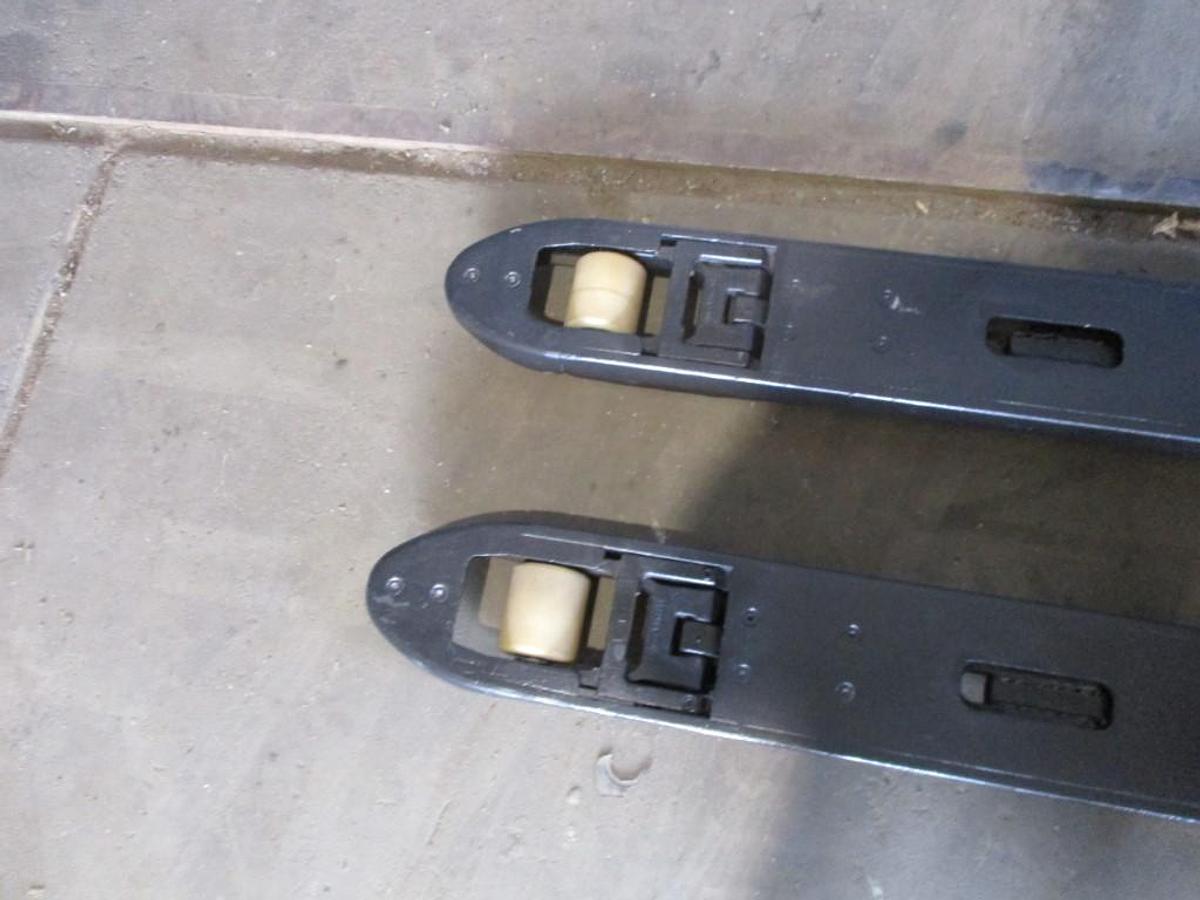 Refurbished 2020 TOYOTA LPE200 - 2458