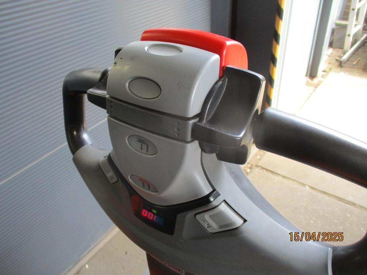 Refurbished 2016 TOYOTA BT LWE160 - 884
