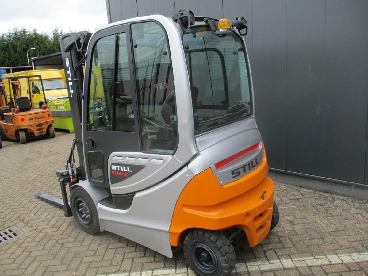 Refurbished 2015 STILL RX 60-30 - 2017