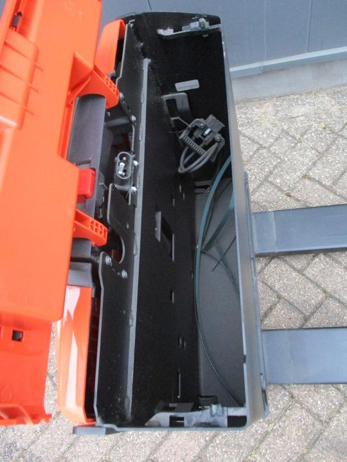 Refurbished 2022 TOYOTA LWE160 - 000