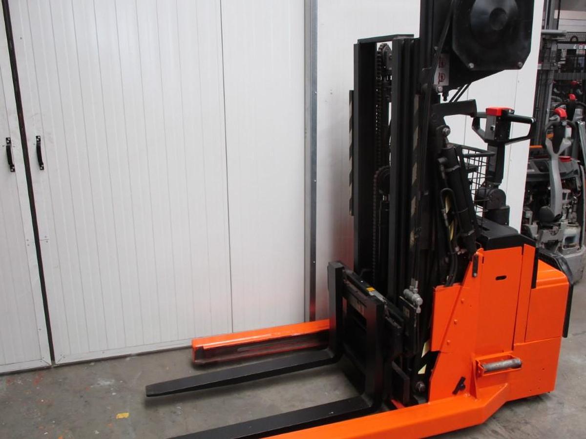 Refurbished 2013 BT TOYOTA RWE120 triplex - 1064