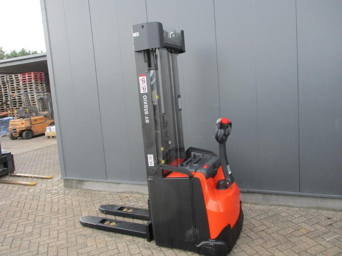 Refurbished 2018 TOYOTA SWE160 triplex - 2229