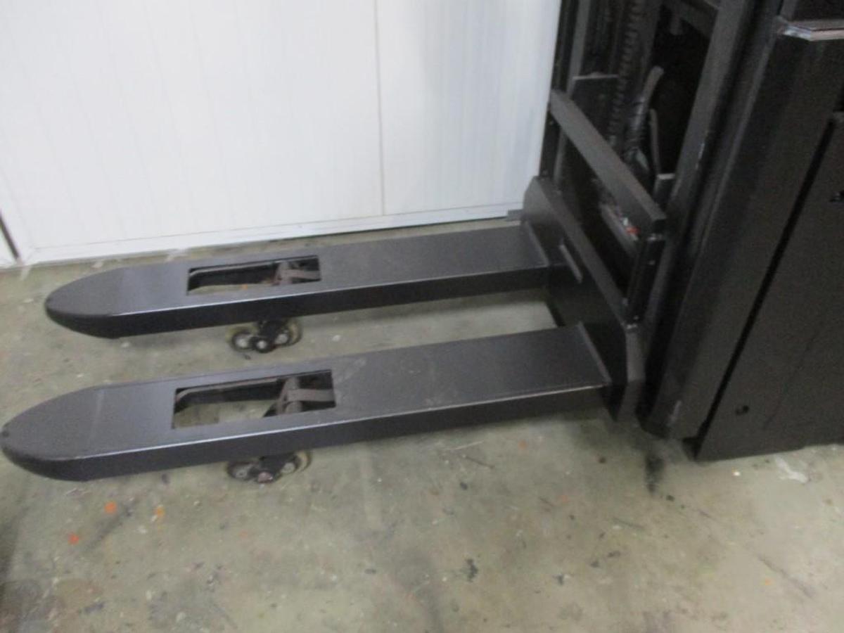 Refurbished 2021 TOYOTA SPE120L - 117