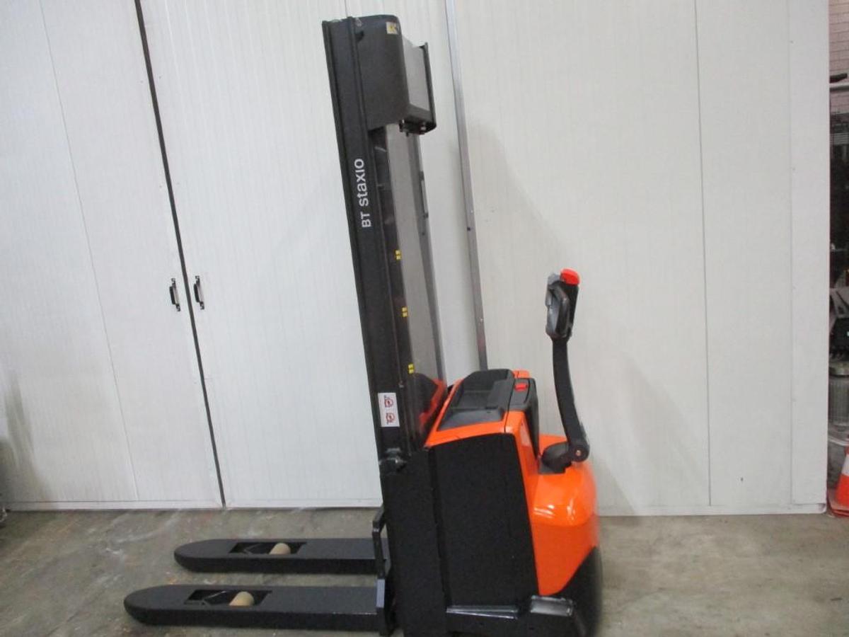 Refurbished 2021 TOYOTA SWE140 triplex - 1560