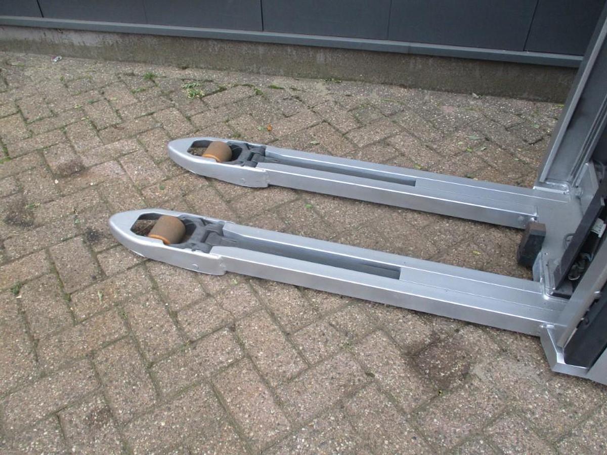 Refurbished 2020 STILL EXD-SF20