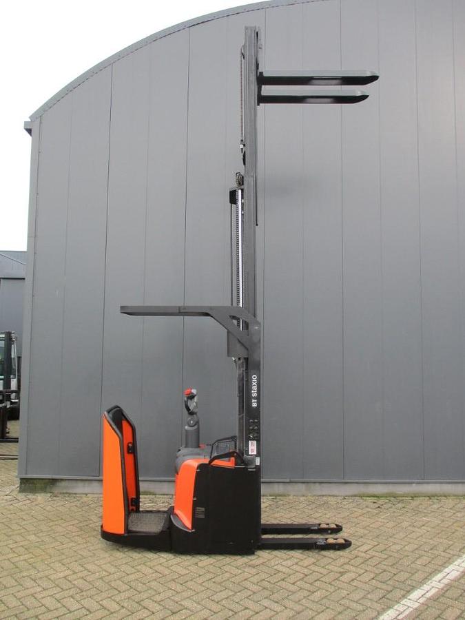 Refurbished 2016 TOYOTA SPE120 triplex - 2414