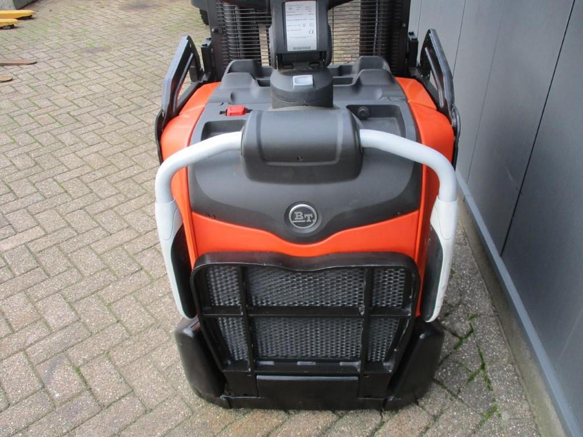 Refurbished 2016 TOYOTA SPE120 triplex - 2563