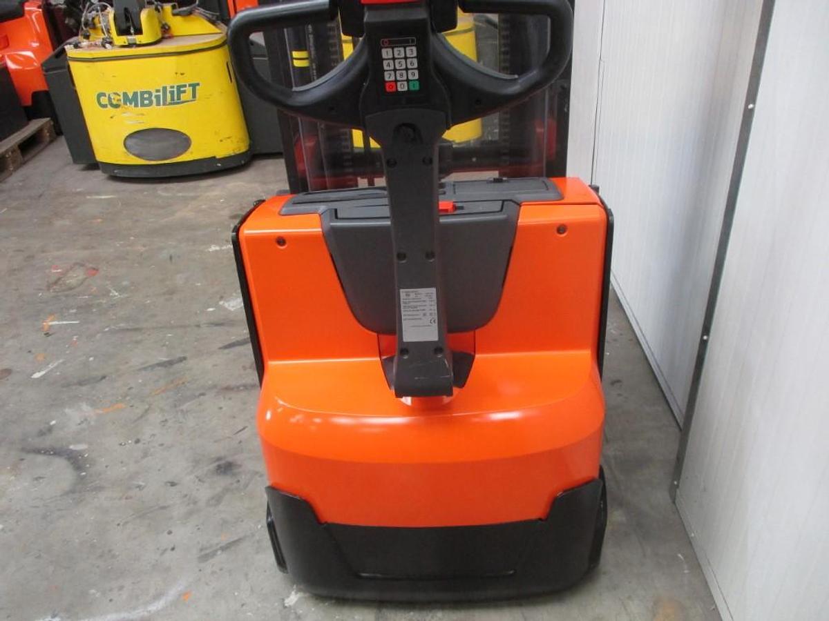 Refurbished 2015 TOYOTA BT SWE 120L - 1437