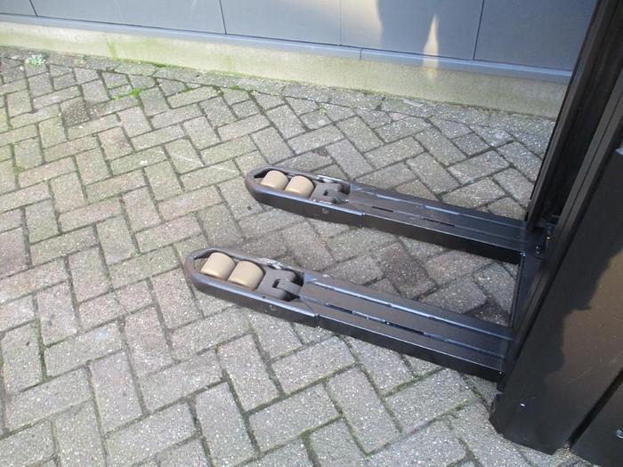 Refurbished 2017 TOYOTA SWE 160L