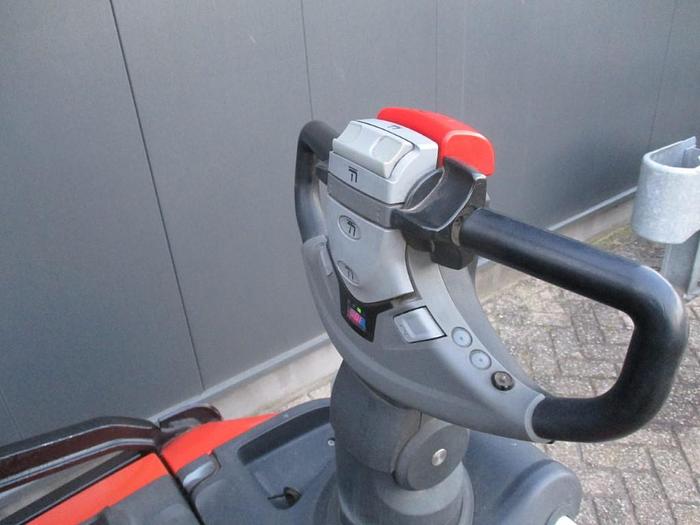 Refurbished 2017 TOYOTA SPE 160l - 3441