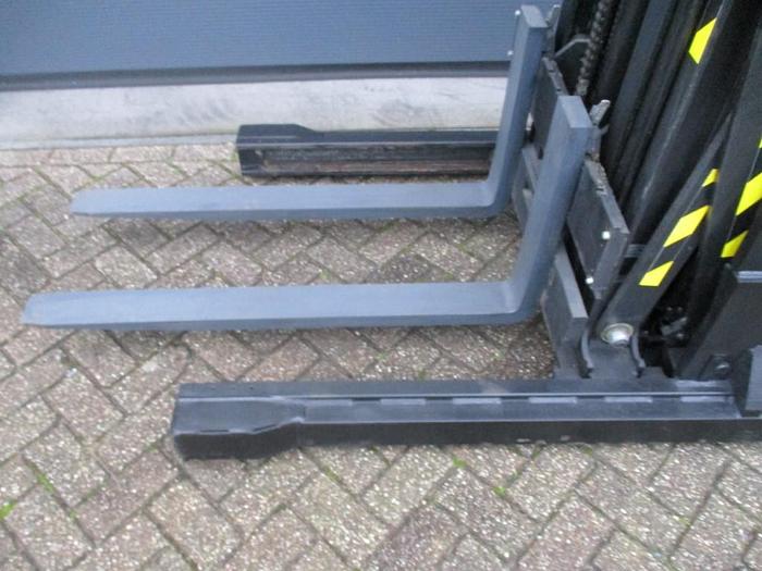 Refurbished 2018 TOYOTA SWE 120XR