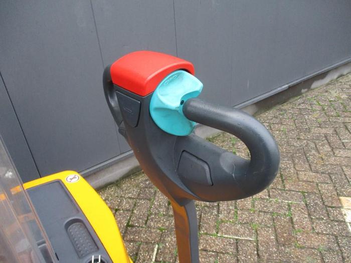 Refurbished 2020 Jungheinrich EJC M10