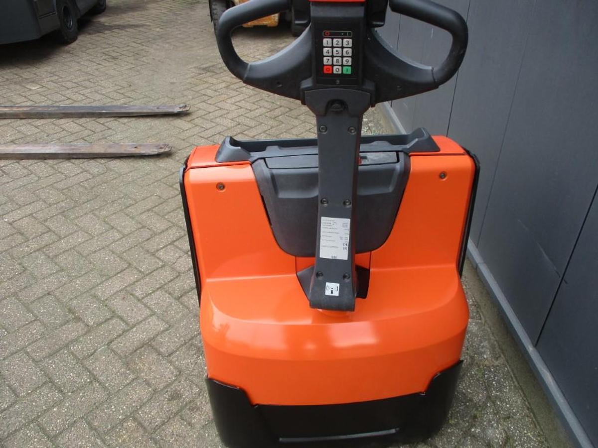 Refurbished 2022 TOYOTA LWE160 - 733