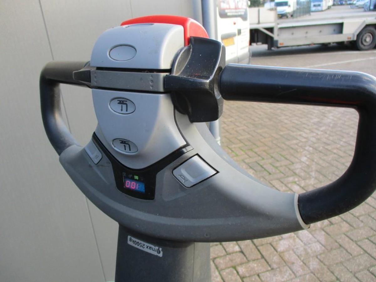 Refurbished 2018 TOYOTA LPE250